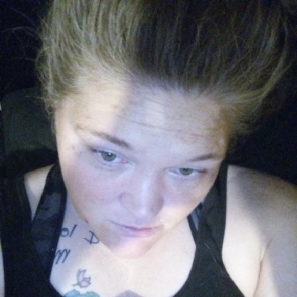 Meet your Posher, Erika - Picture 1 of 1